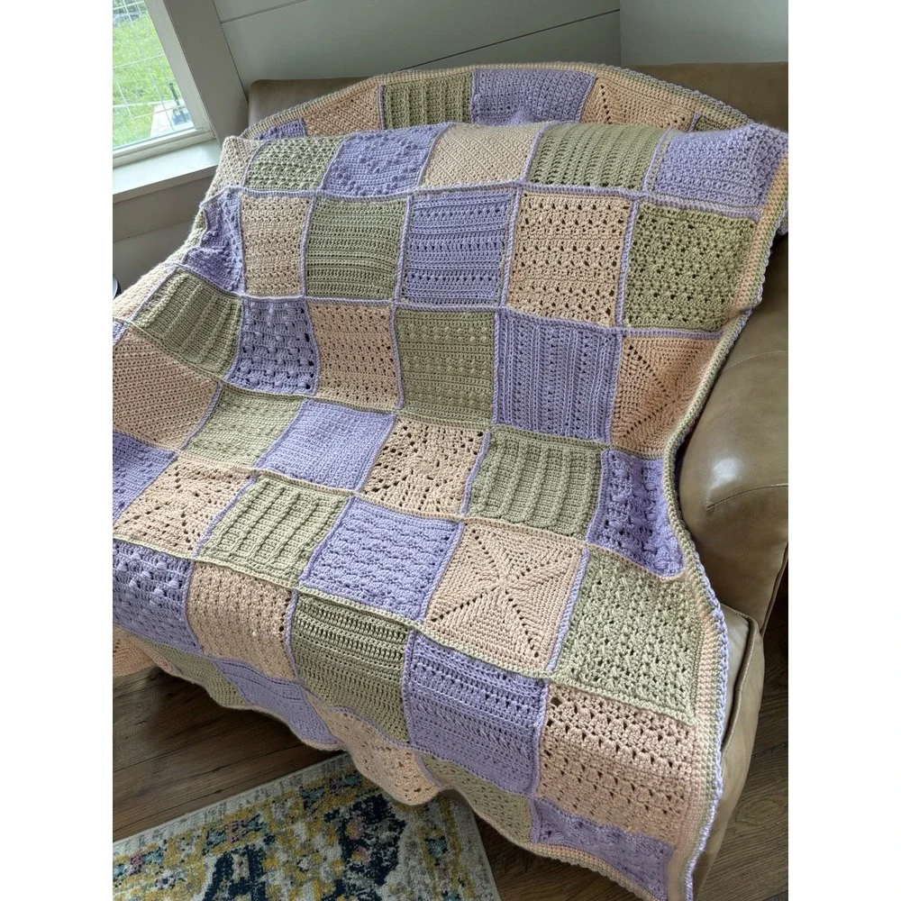 Granny Square Hand Crochet‎ Blanket 60x70 Gorgeous Soft Yarn Pink Lavender Tan